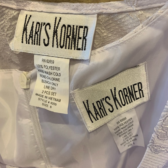 Kari’s Korner sleeveless with jacket - Picture 5 of 9